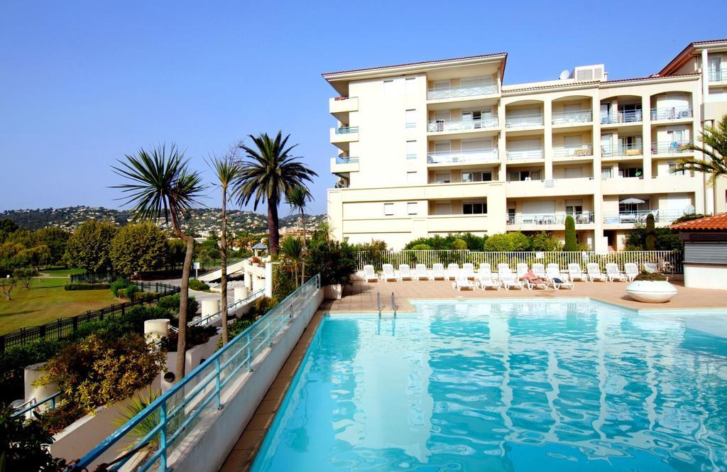 Résidence Odalys Les Pins Bleus Juan-les-Pins Extérieur photo