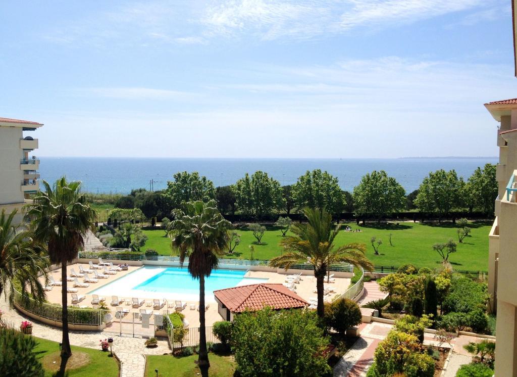 Résidence Odalys Les Pins Bleus Juan-les-Pins Extérieur photo